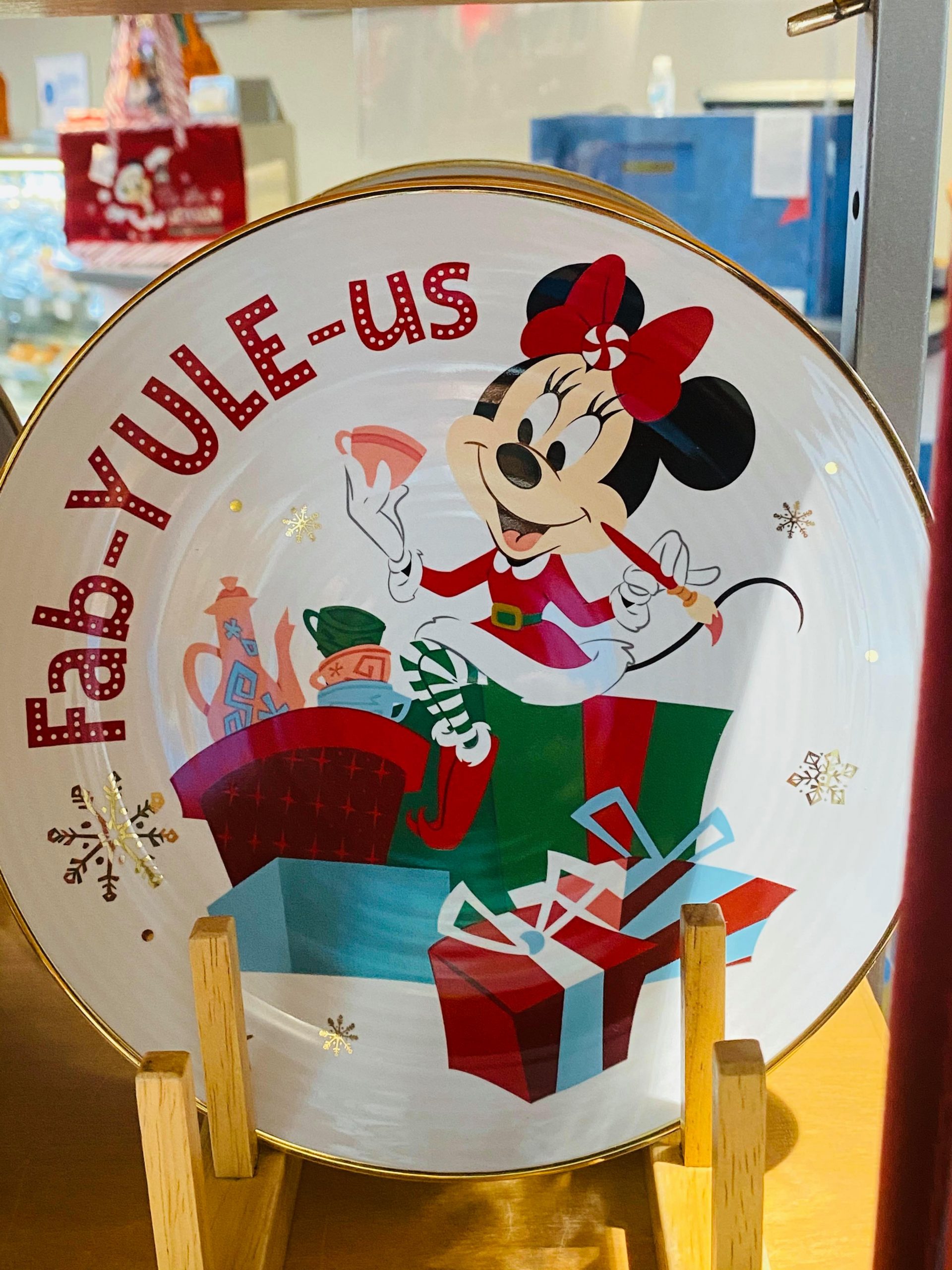 minnie holiday plate