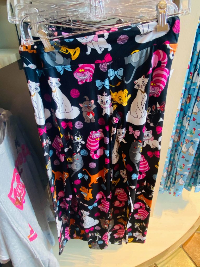 New Leggings Feature Some Rare Characters - Disney Fashion Blog