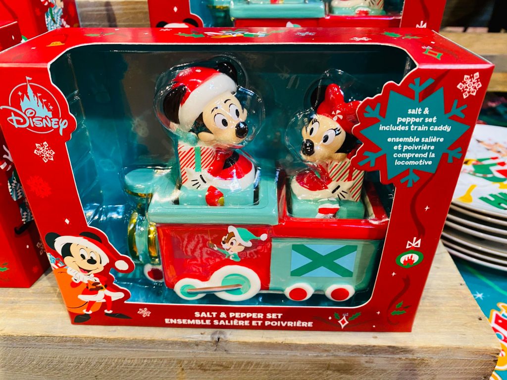 Season Your Holiday with Disney Salt and Pepper Shakers! Disney