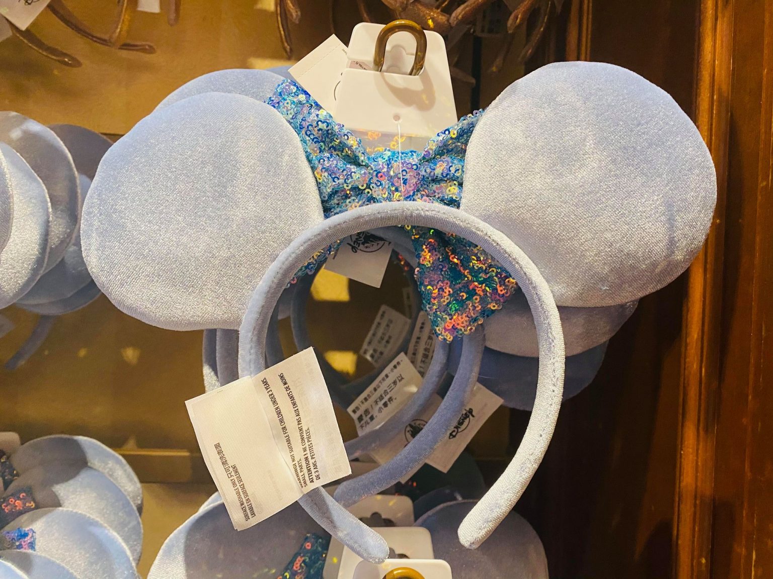 These Cornflower Blue Minnie Ears Give Off Serious Cinderella Vibes
