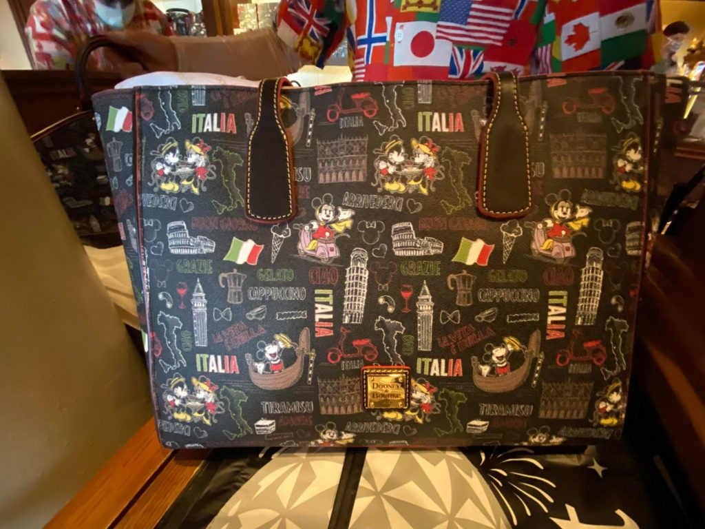 Dooney & Bourke Italy