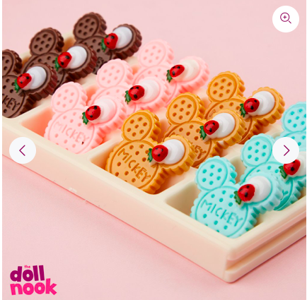 mickey shaped doll cookies