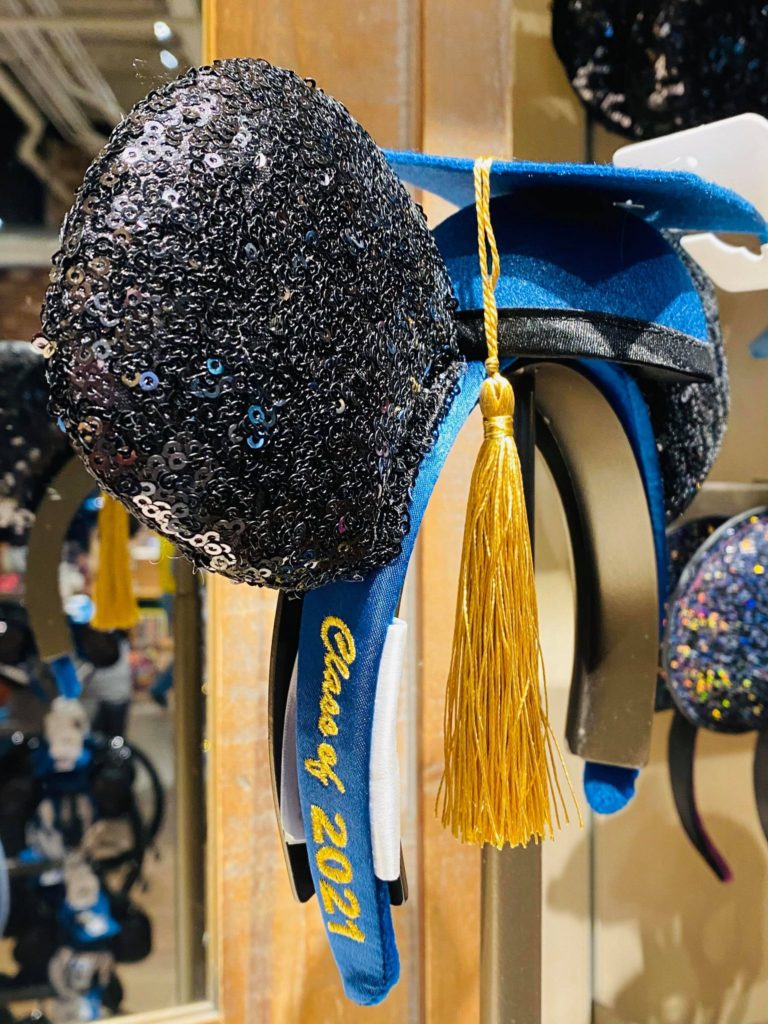 2021 graduation ears