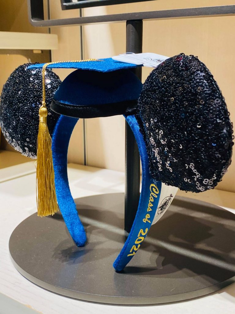 2021 graduation ears