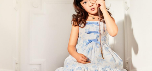 Janie and Jack Alice in Wonderland